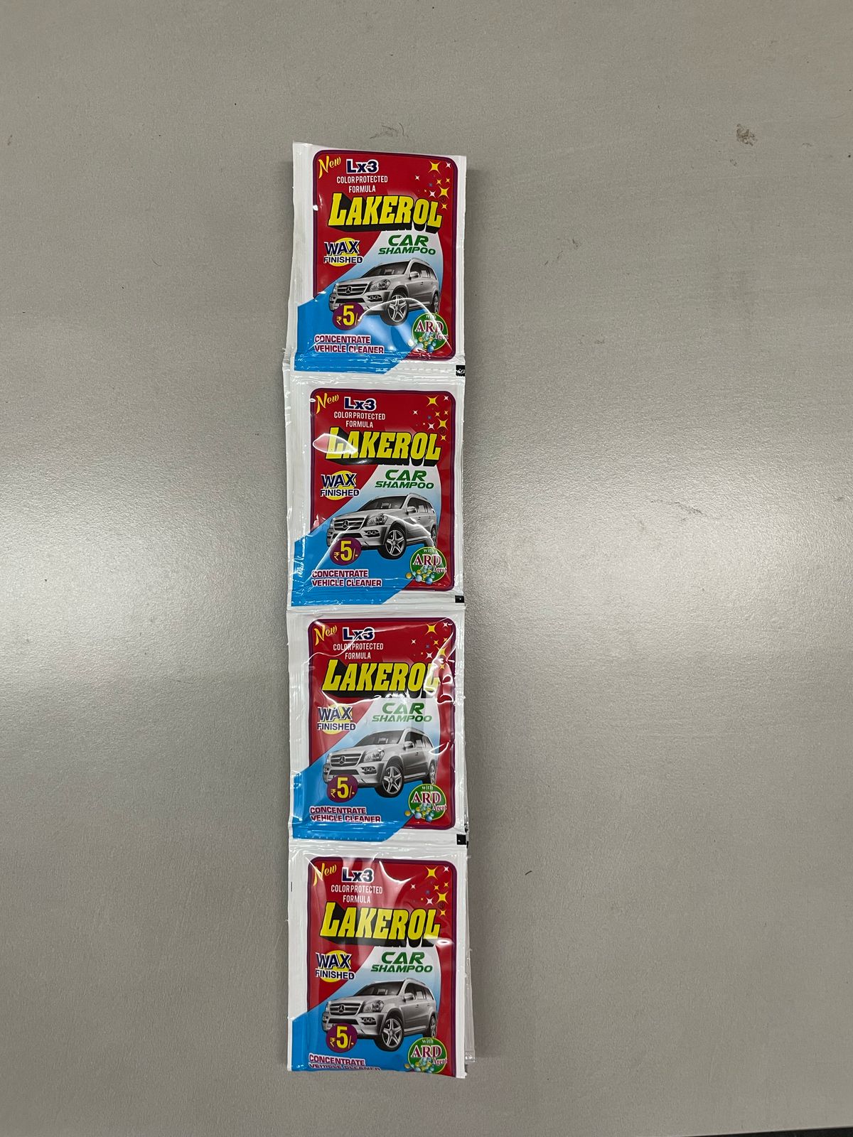 Lakerol wax finished car shampoo all vehicle use this item Lx3 color protected formula (Pack of 64 pieces)